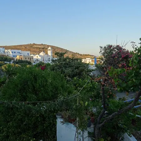 Andreas Studio With Private Parcking Apartament Triovasálos