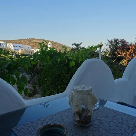 Andreas Studio With Private Parcking Apartament